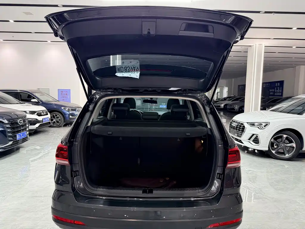 Volkswagen Tharu — миниатюра 10