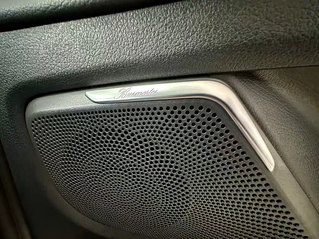 MERCEDES-BENZ V CLASS