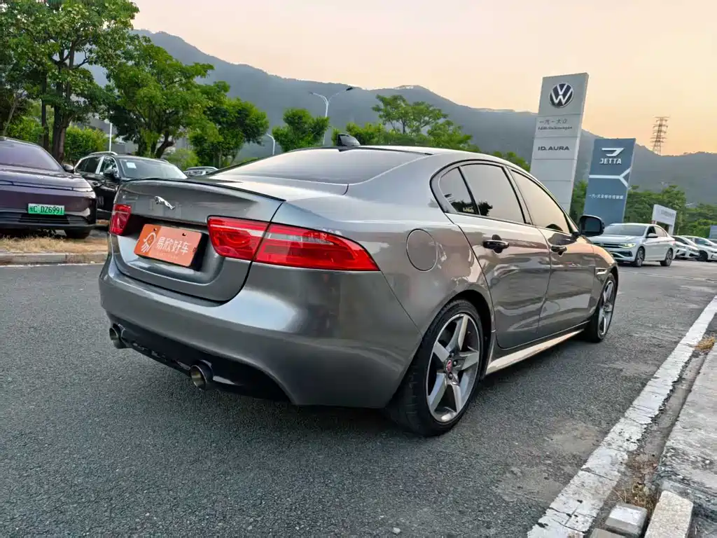 Jaguar XE — миниатюра 7