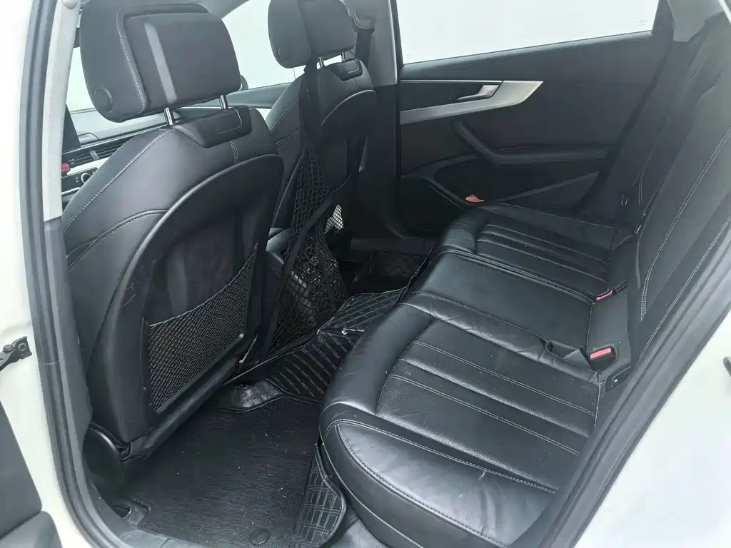 Audi A4L — миниатюра 4