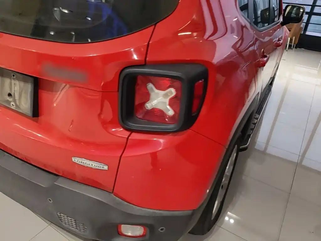 Jeep Renegade — миниатюра 8