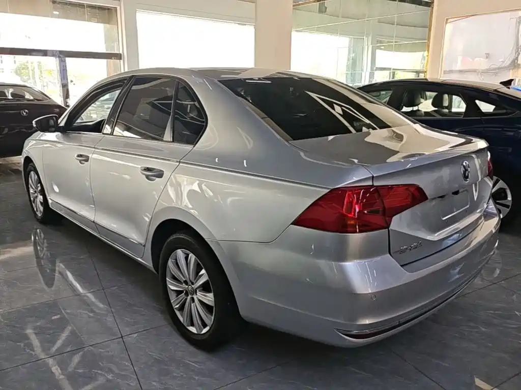 Volkswagen Bora — миниатюра 5