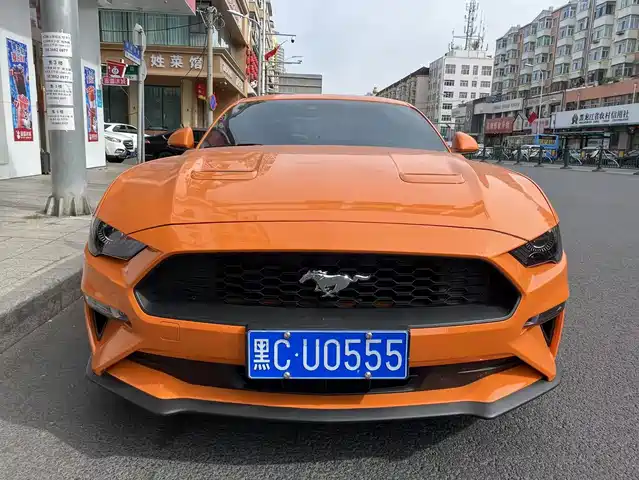 FORD MUSTANG
