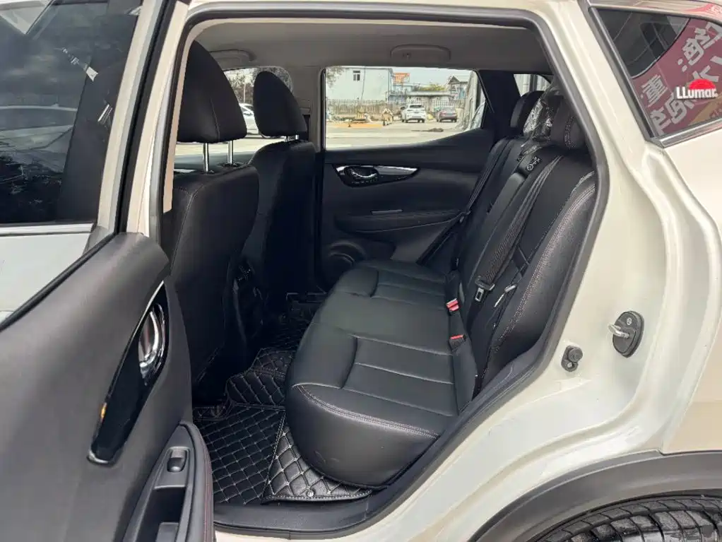 Nissan Qashqai — миниатюра 5