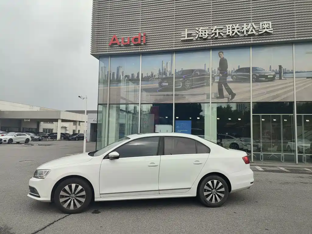 Volkswagen Sagitar — миниатюра 2