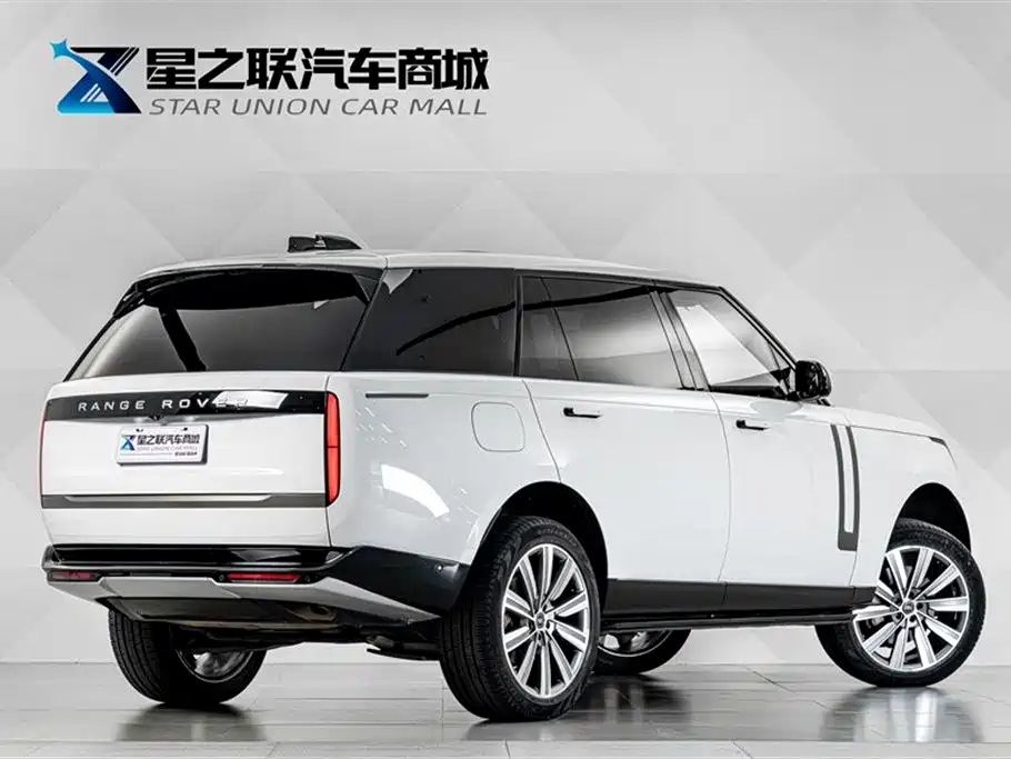 Land Rover Range Rover 2024 3.0 L6 400PS Long Wheelbase