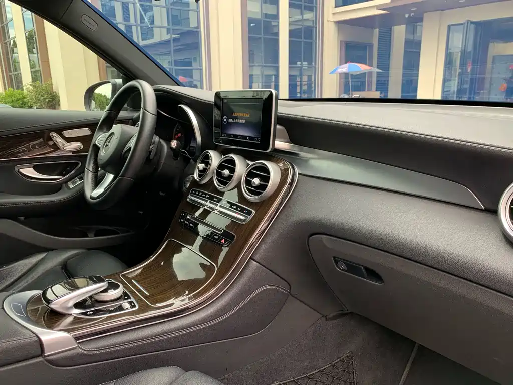 Mercedes-Benz GLC — миниатюра 30