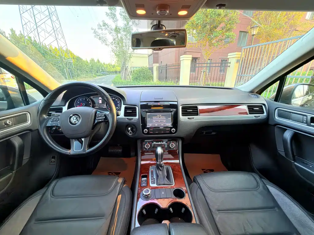 Volkswagen Touareg — миниатюра 5