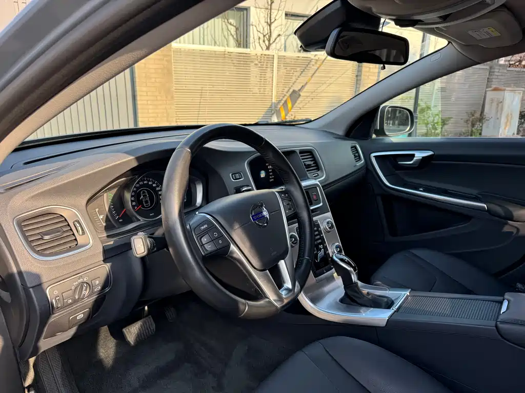 Volvo S60 2017 S60L T3