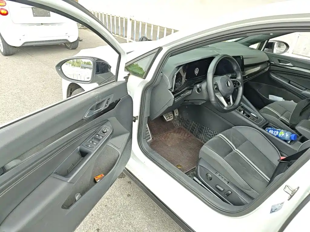Volkswagen Golf — миниатюра 16