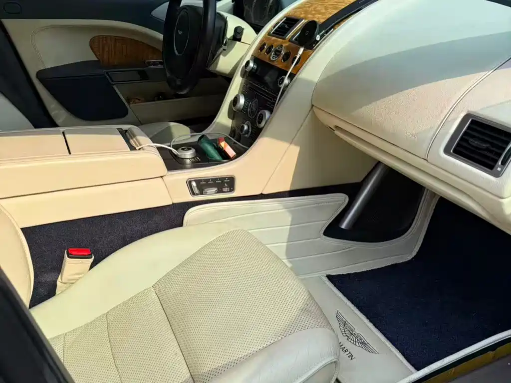 Aston Martin Rapide 2010 6.0L