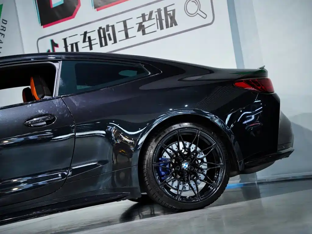 BMW M4 — миниатюра 4