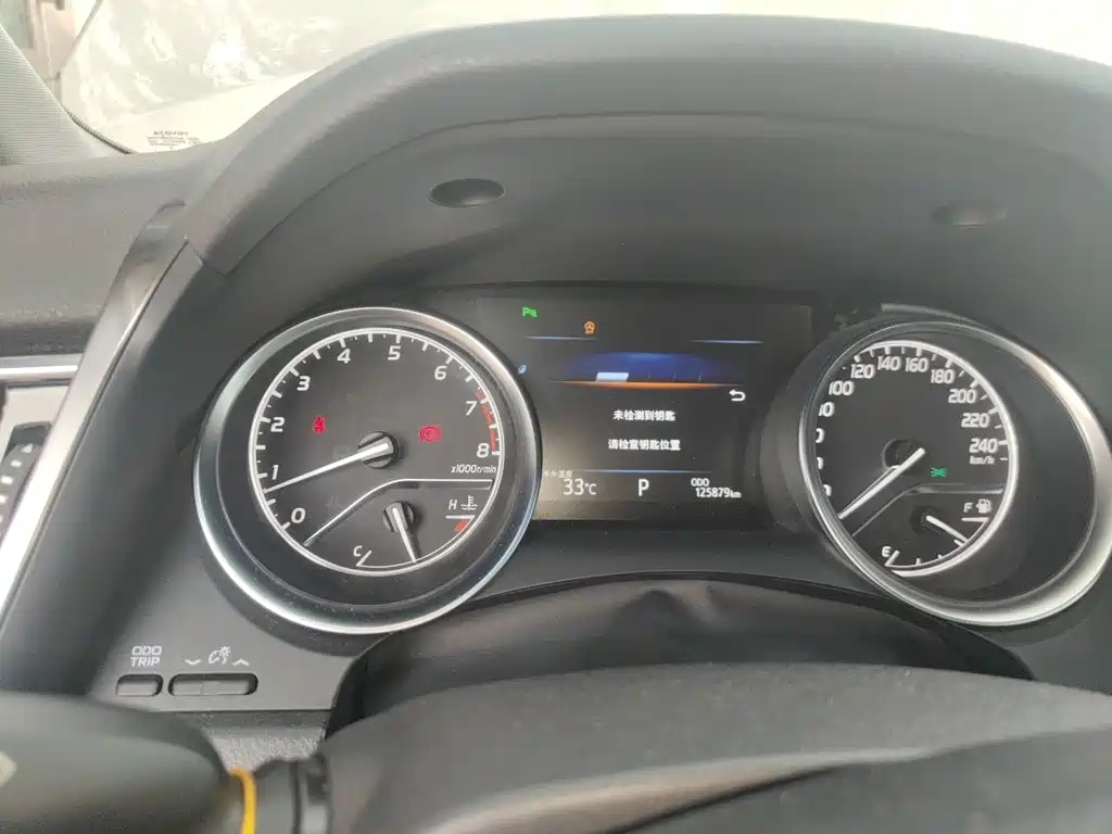Toyota Camry — миниатюра 7