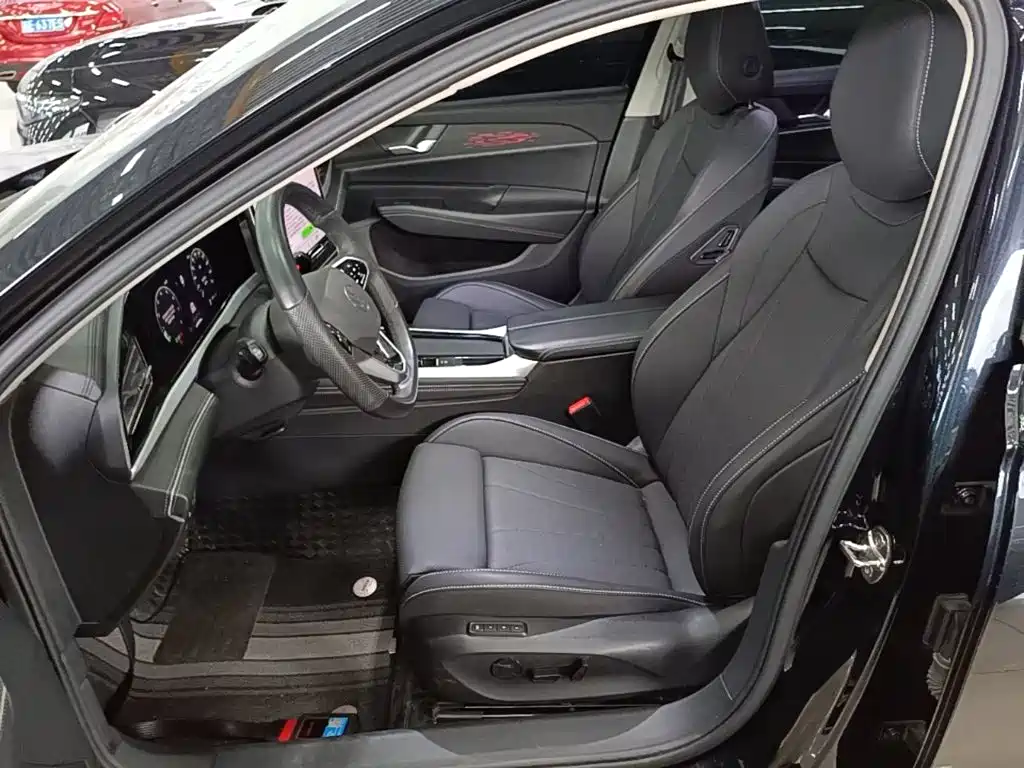 Volkswagen Passat — миниатюра 11