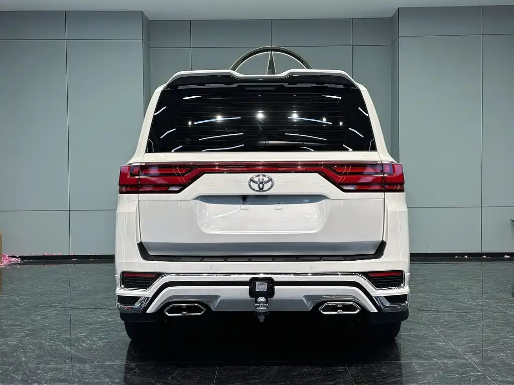 Toyota Land Cruiser — миниатюра 8