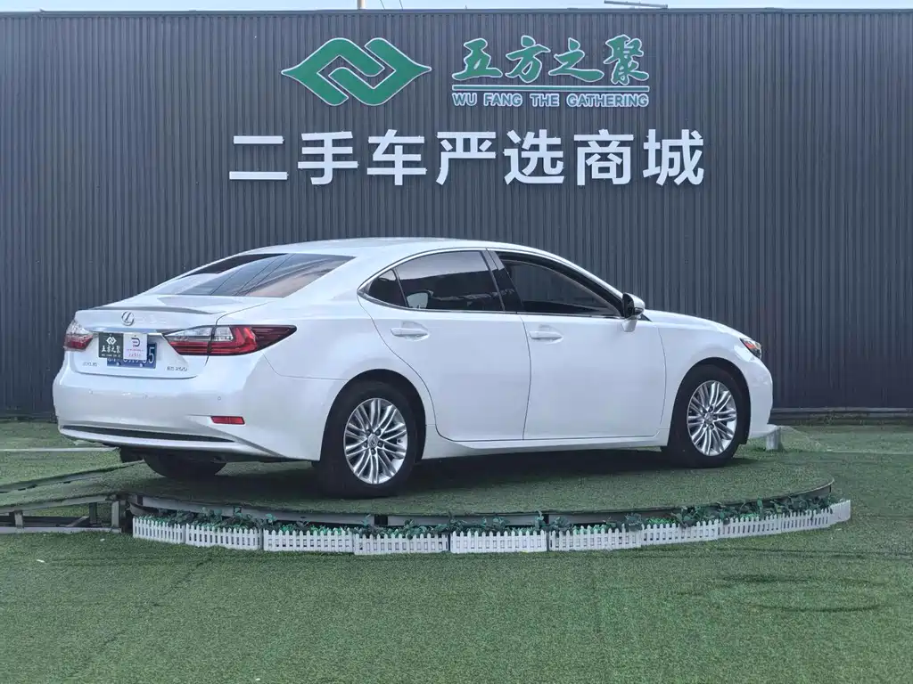 Lexus ES — фотографии объявления, Фото 21