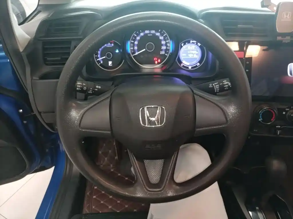 Honda Fit — миниатюра 11