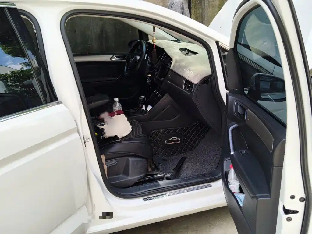 Volkswagen Touran — миниатюра 18