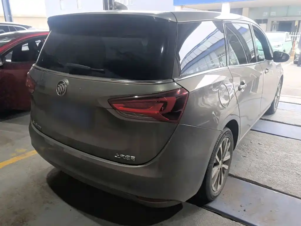 Buick GL6 — миниатюра 7