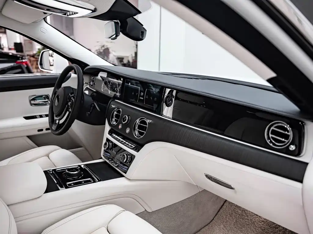 Rolls-Royce Ghost — миниатюра 15