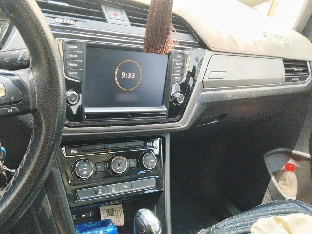Volkswagen Touran — миниатюра 6