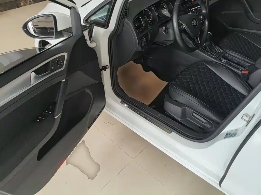 Volkswagen Golf — миниатюра 16