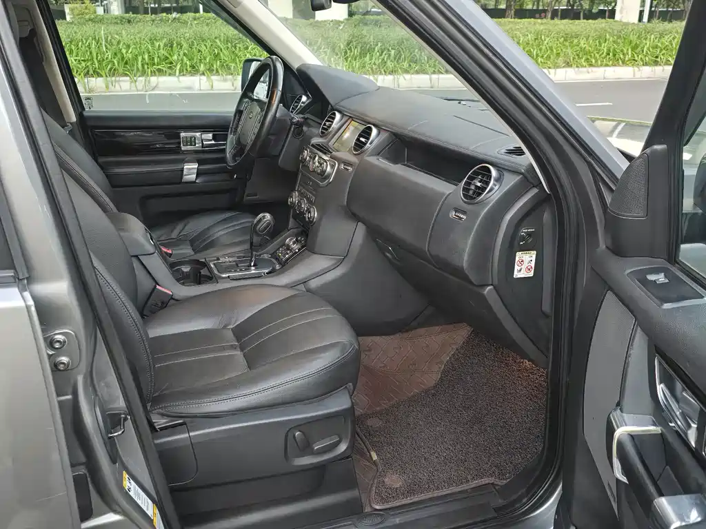 Land Rover Discovery — миниатюра 4