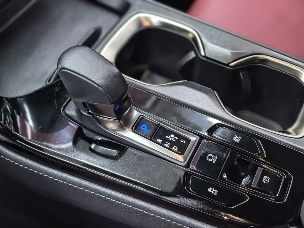 Lexus NX — миниатюра 17
