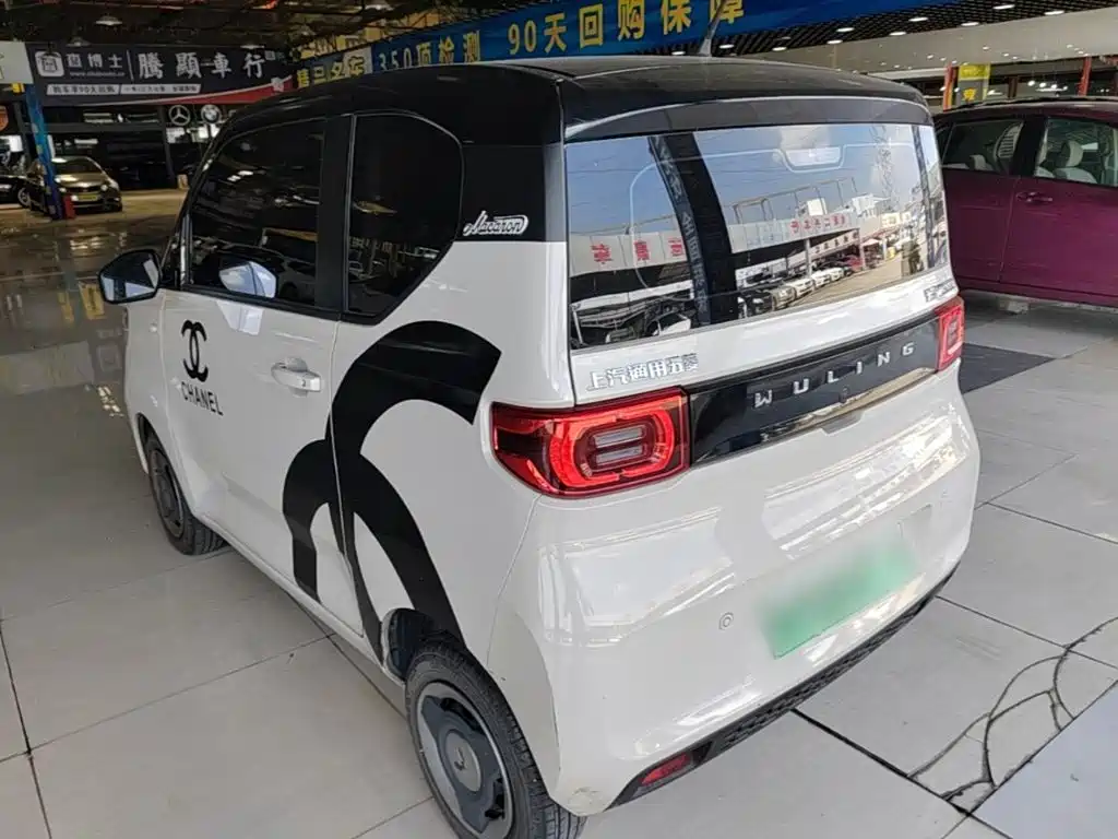 Wuling MINIEV — миниатюра 5