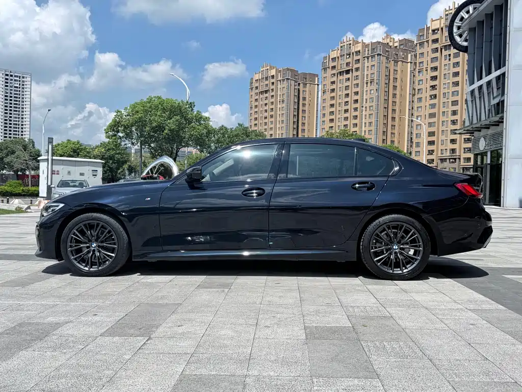 BMW 3 Series — миниатюра 4
