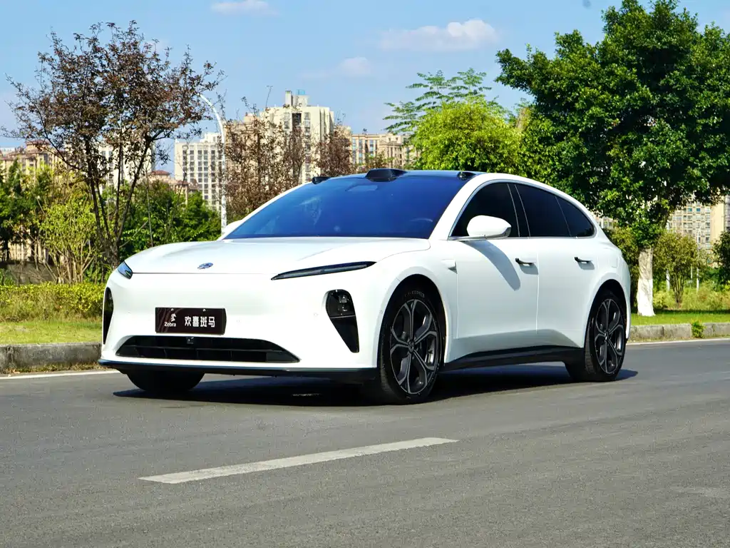 NIO ET5T