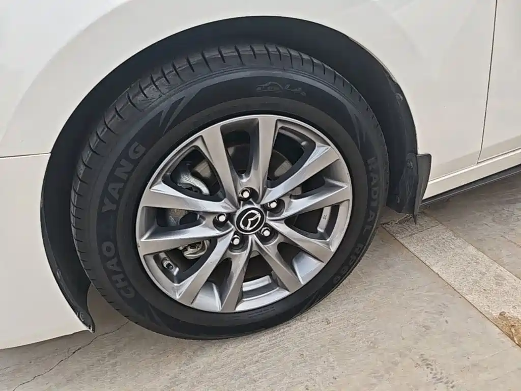 Mazda 3 Axela — миниатюра 23