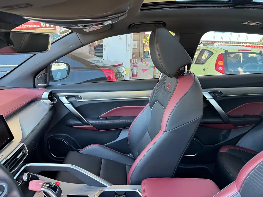 Geely Binyue 2019 Sport 260T DCT Battle VI