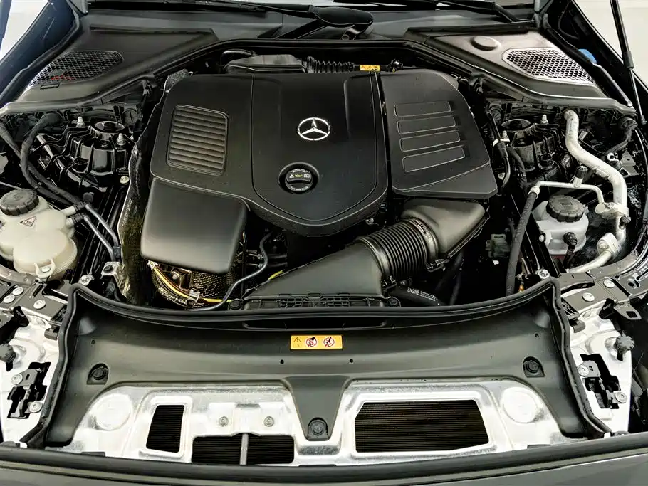 Mercedes-Benz E-Class — миниатюра 24