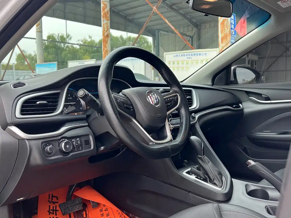 Buick Excelle — миниатюра 9