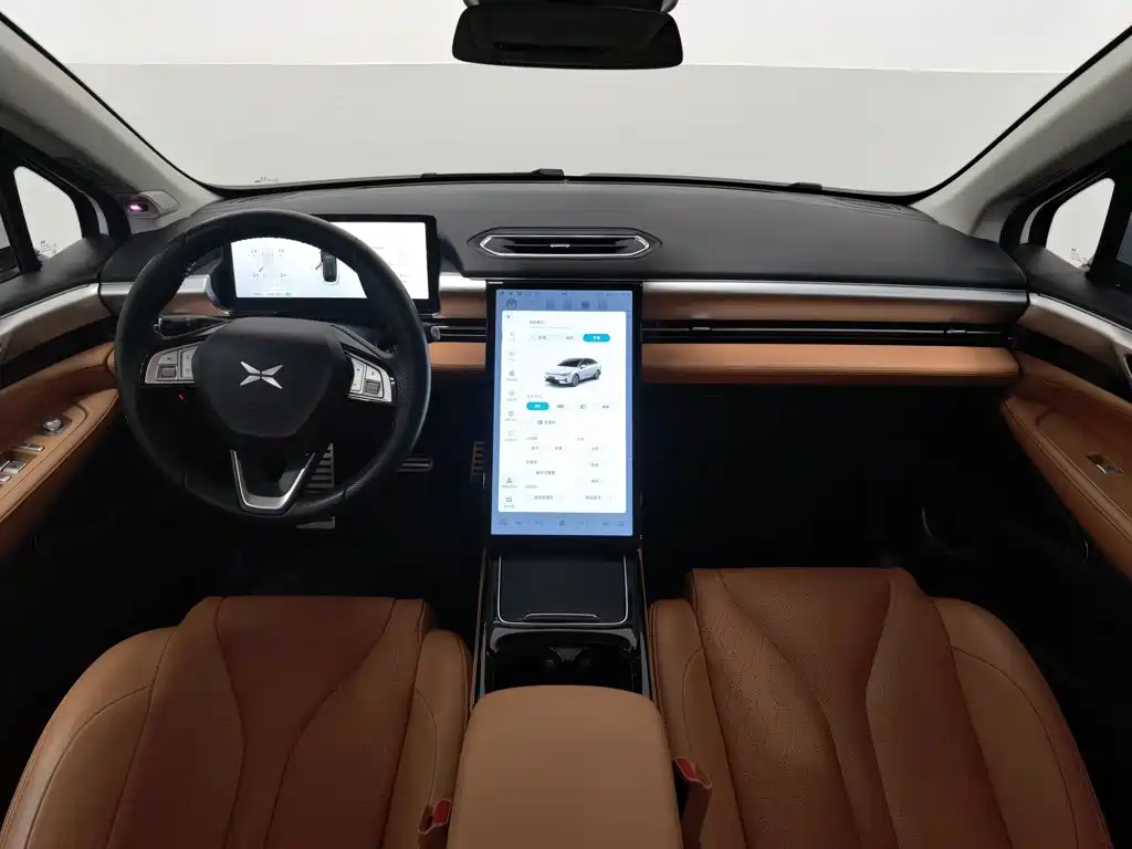 XPeng P5 — миниатюра 5