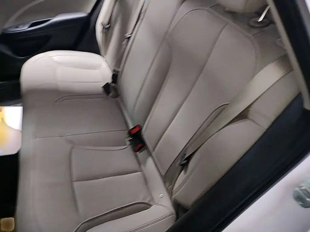 Buick Excelle — миниатюра 22