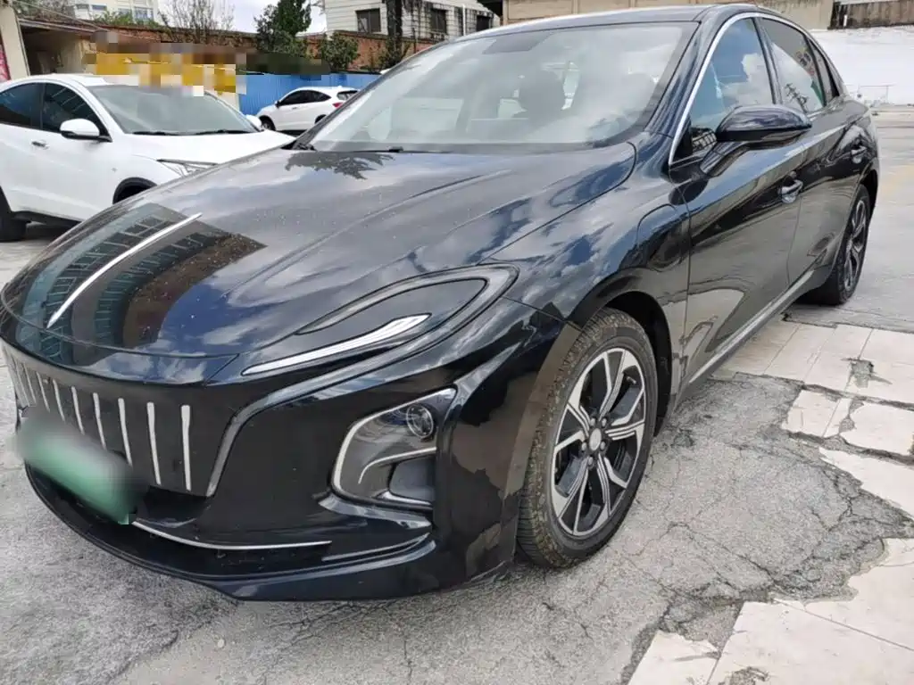 Hongqi Hongqi E-QM5