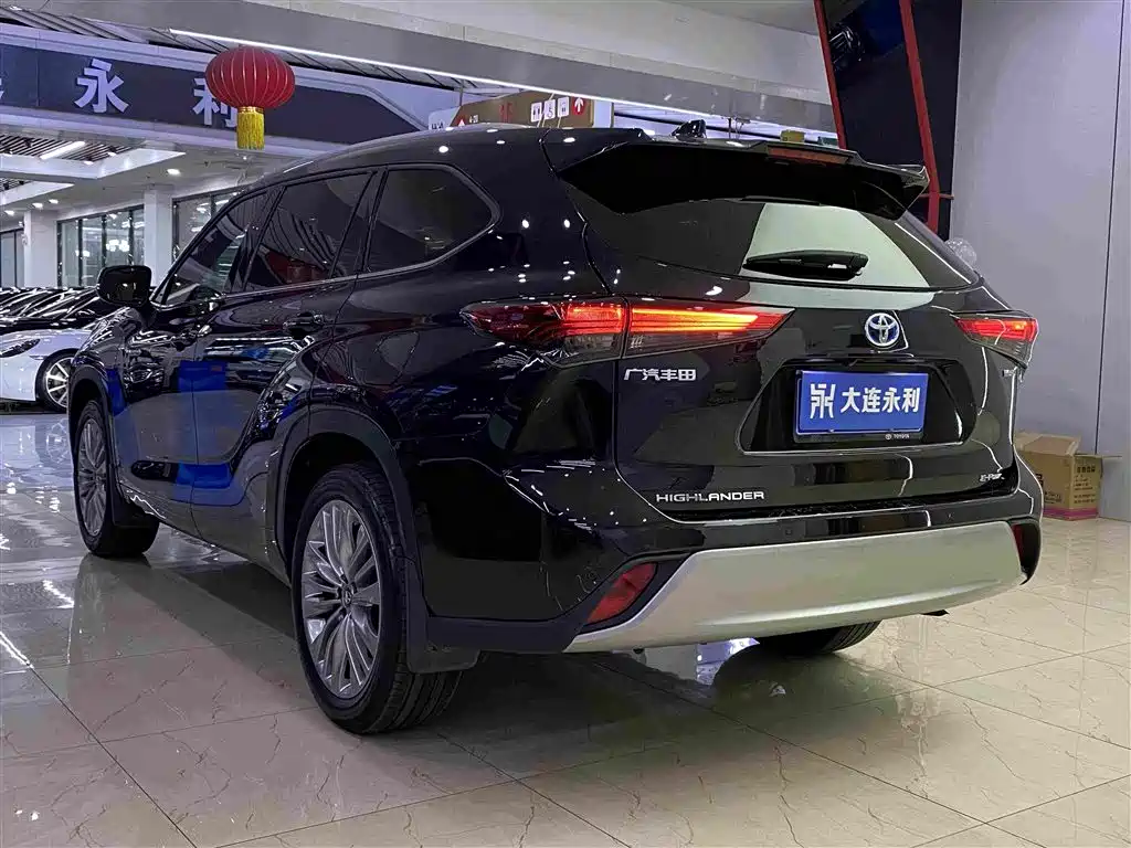 Toyota Highlander — миниатюра 18