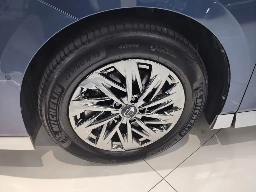 GAC Motor Trumpchi Xiangwang M8 — миниатюра 4