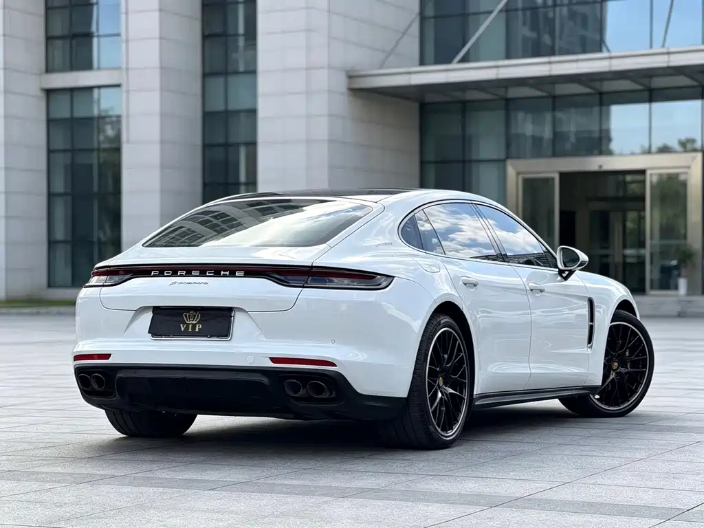 Porsche Panamera — миниатюра 7