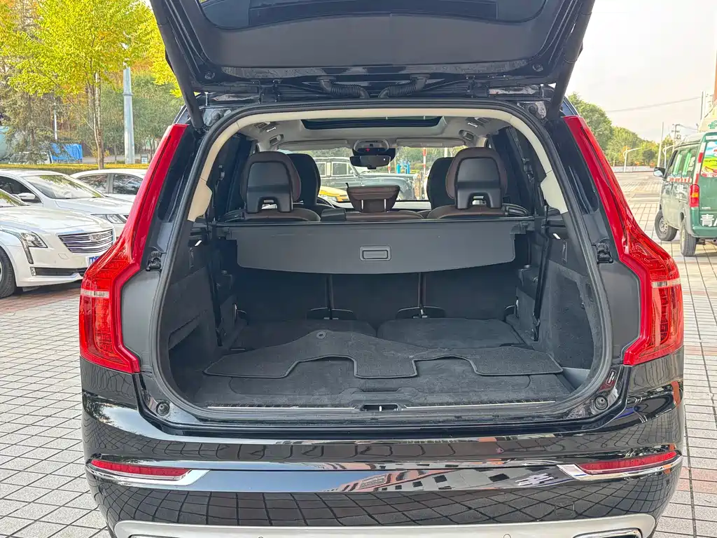 Volvo XC90 — миниатюра 18