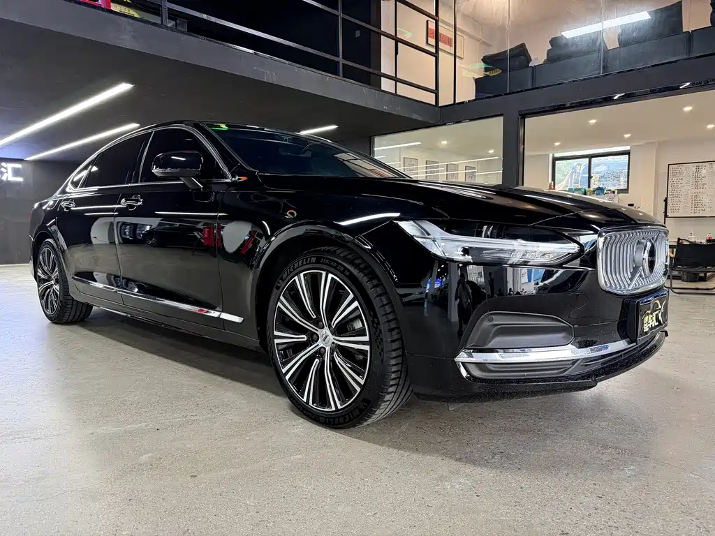 Volvo S90 — миниатюра 3