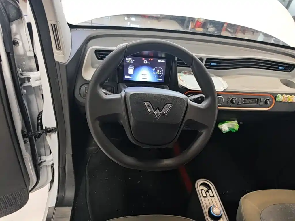 Wuling MINIEV — миниатюра 11