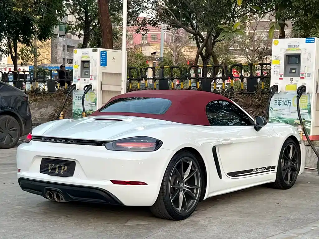 Porsche 718 2019 Boxster T 2.0T