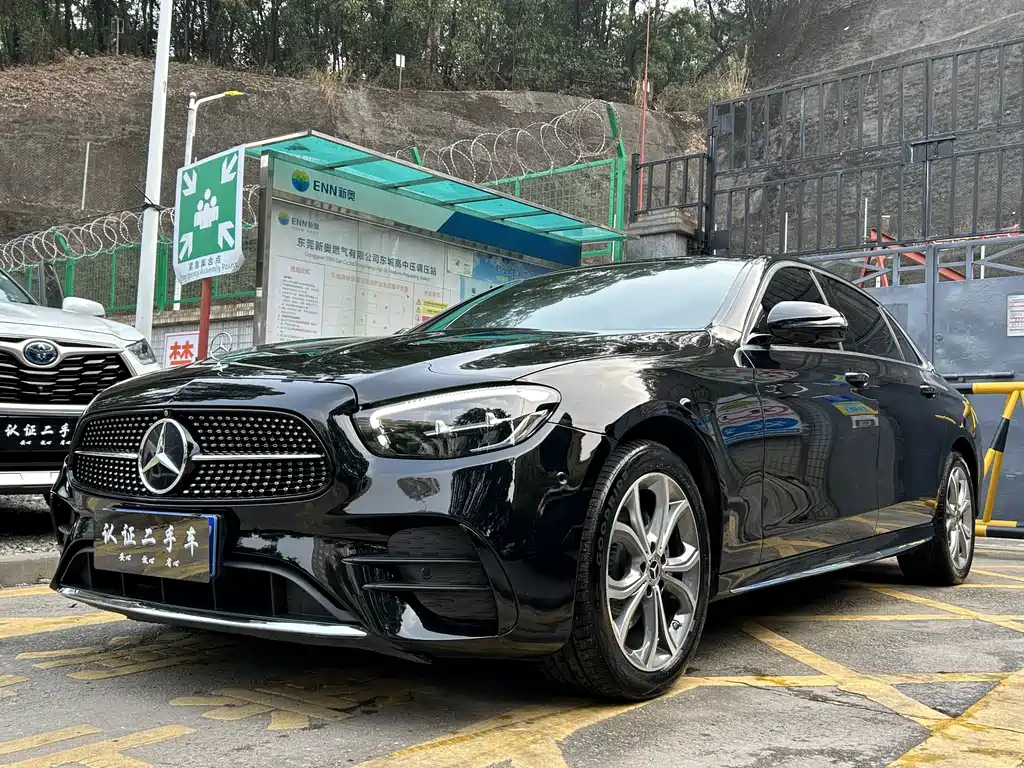 Mercedes-Benz E-Class 2021