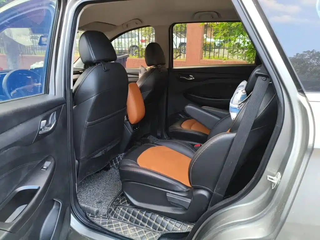 Wuling Hongguang S3 — миниатюра 18