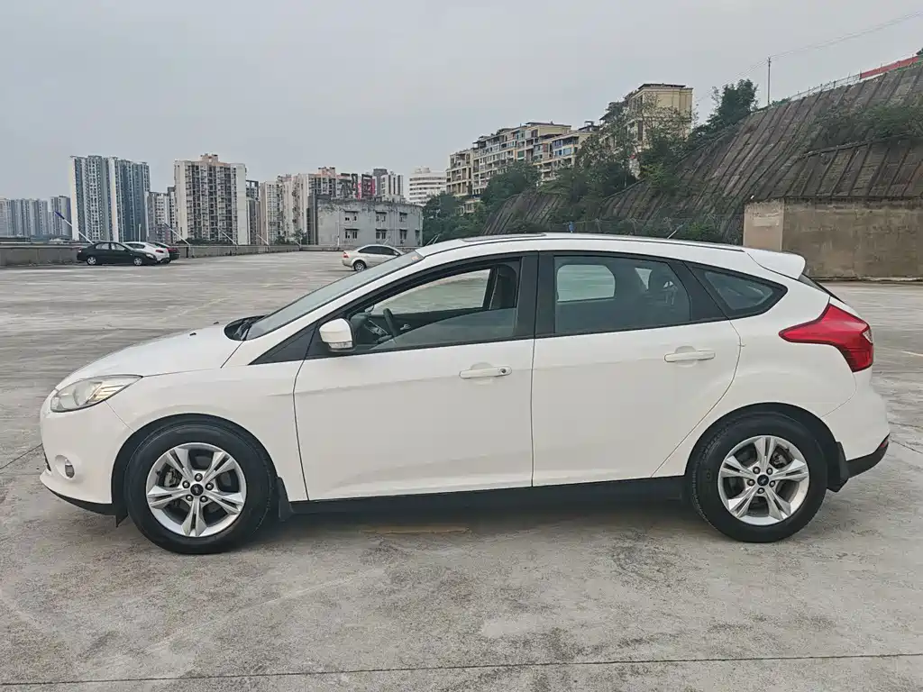 Ford Focus — миниатюра 4