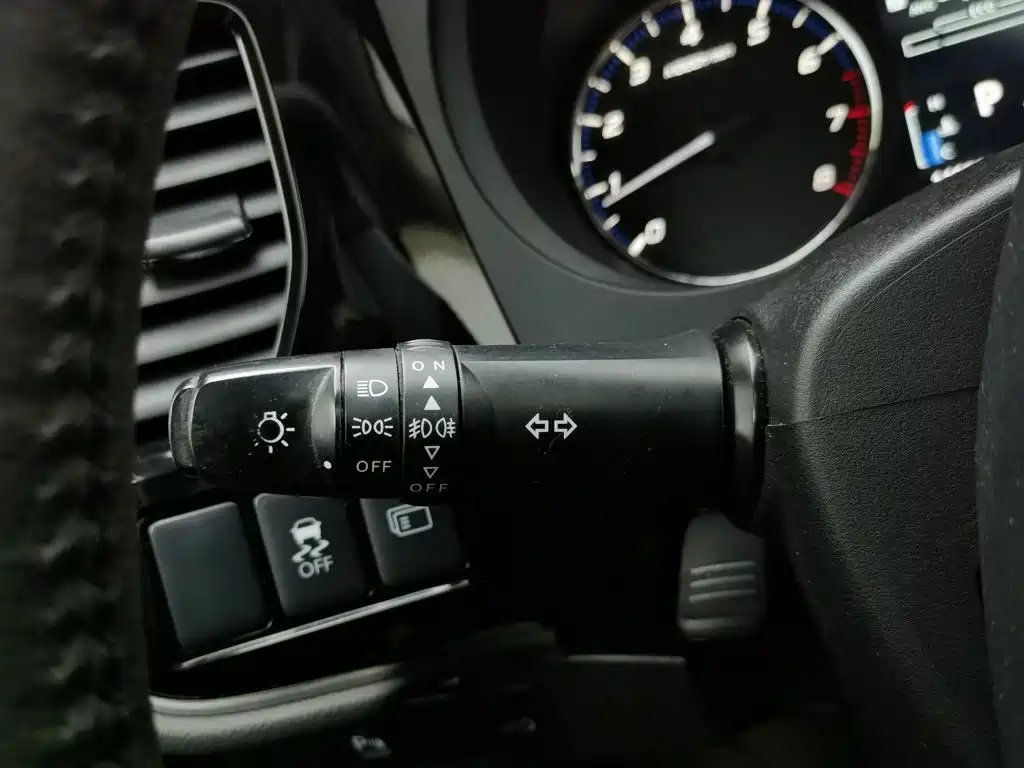 Mitsubishi Outlander (Import) — миниатюра 21