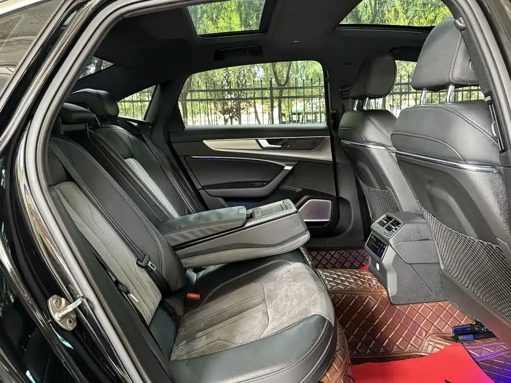Audi A6L — миниатюра 12